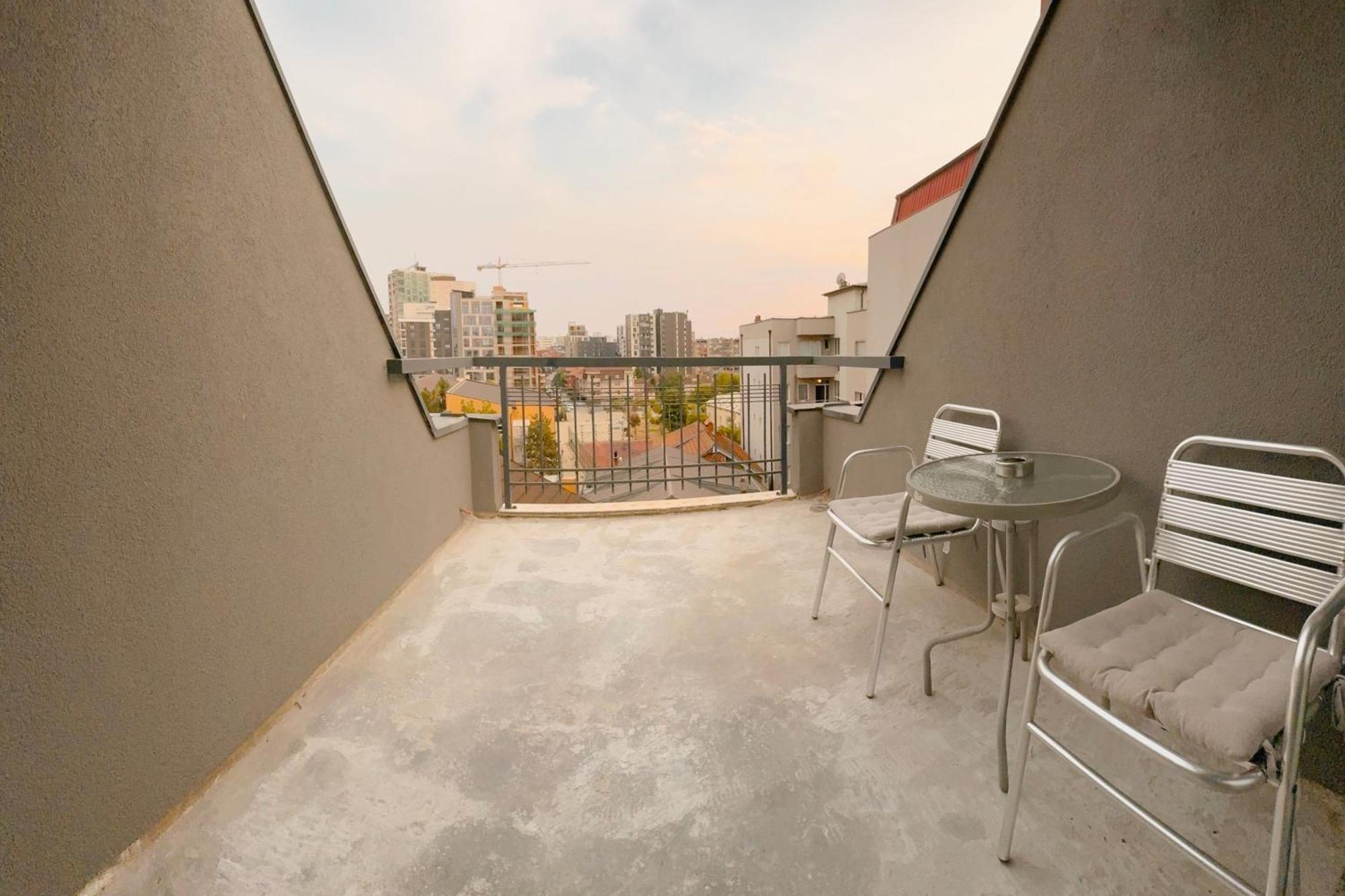 Siera'S Apartment Prisztina Zewnętrze zdjęcie